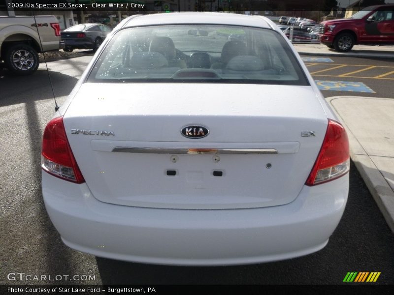 Clear White / Gray 2009 Kia Spectra EX Sedan