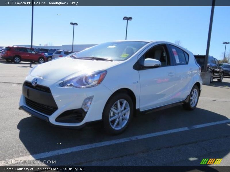 Moonglow / Gray 2017 Toyota Prius c One