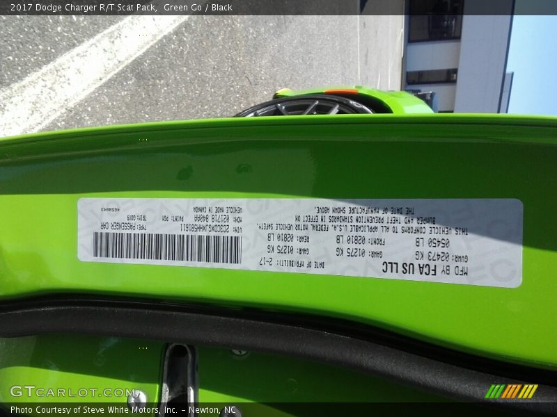 Green Go / Black 2017 Dodge Charger R/T Scat Pack