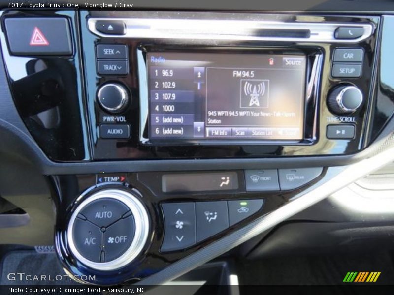 Moonglow / Gray 2017 Toyota Prius c One