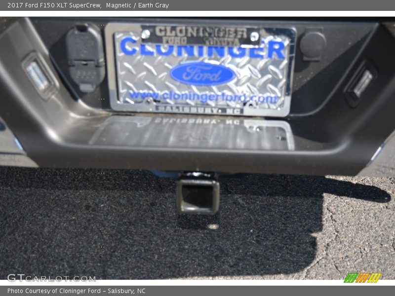 Magnetic / Earth Gray 2017 Ford F150 XLT SuperCrew