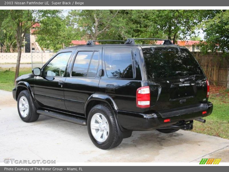 Super Black / Beige 2003 Nissan Pathfinder LE