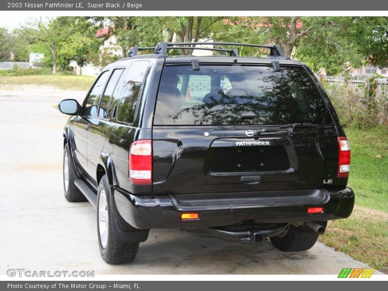 Super Black / Beige 2003 Nissan Pathfinder LE