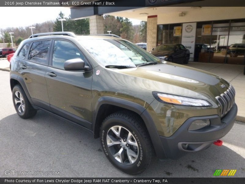 ECO Green Pearl / Black 2016 Jeep Cherokee Trailhawk 4x4