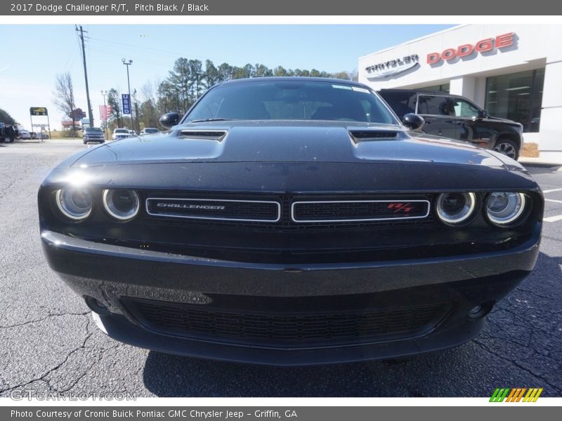 Pitch Black / Black 2017 Dodge Challenger R/T