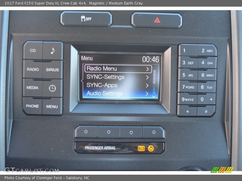 Magnetic / Medium Earth Gray 2017 Ford F250 Super Duty XL Crew Cab 4x4