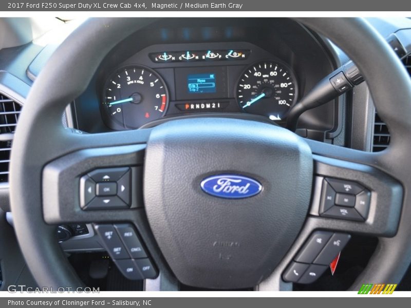 Magnetic / Medium Earth Gray 2017 Ford F250 Super Duty XL Crew Cab 4x4
