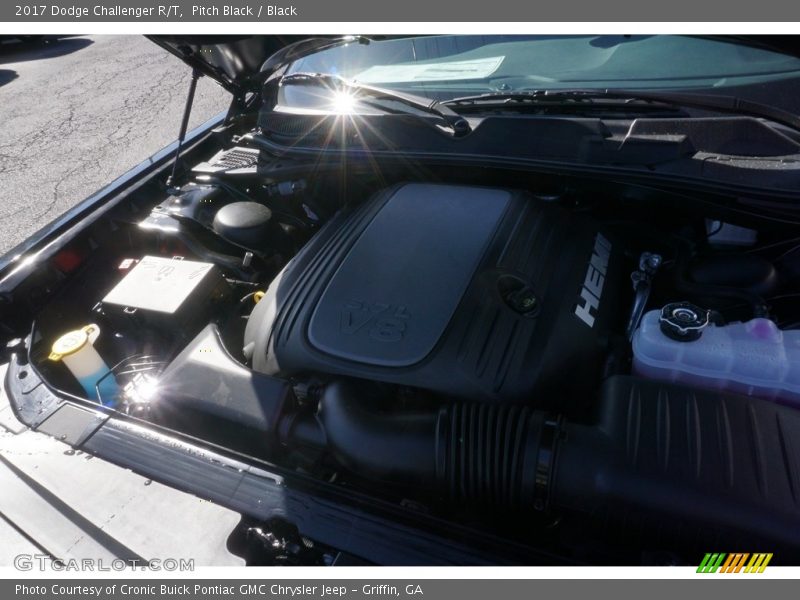 Pitch Black / Black 2017 Dodge Challenger R/T