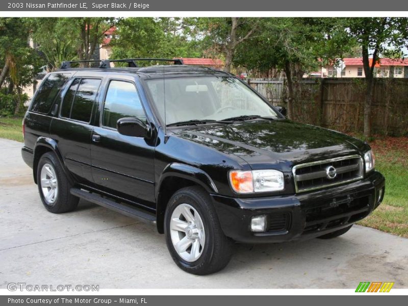 Super Black / Beige 2003 Nissan Pathfinder LE