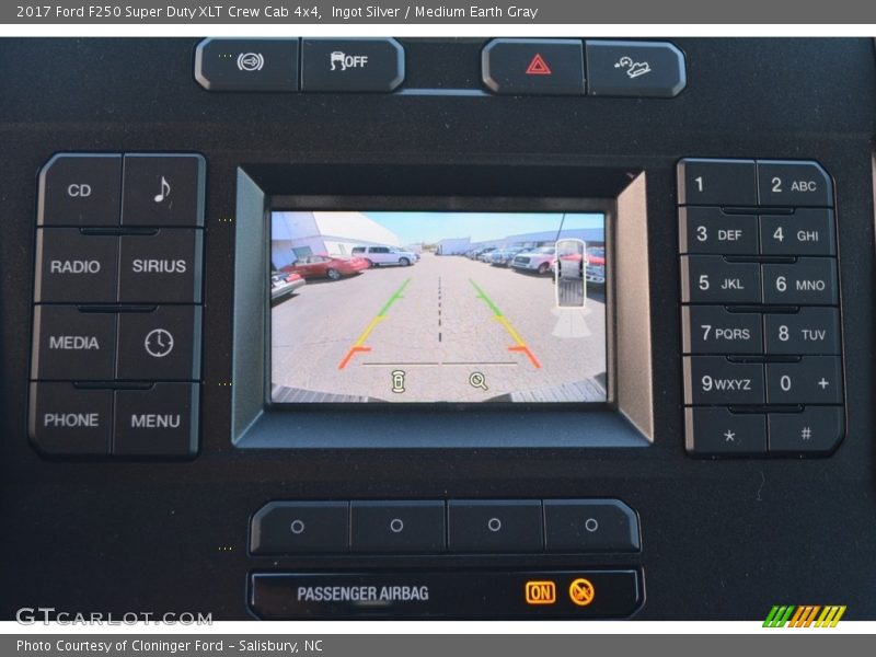 Ingot Silver / Medium Earth Gray 2017 Ford F250 Super Duty XLT Crew Cab 4x4