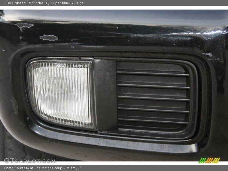 Super Black / Beige 2003 Nissan Pathfinder LE