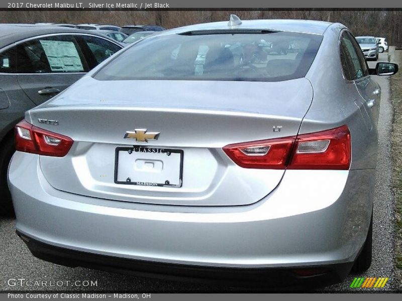 Silver Ice Metallic / Jet Black 2017 Chevrolet Malibu LT