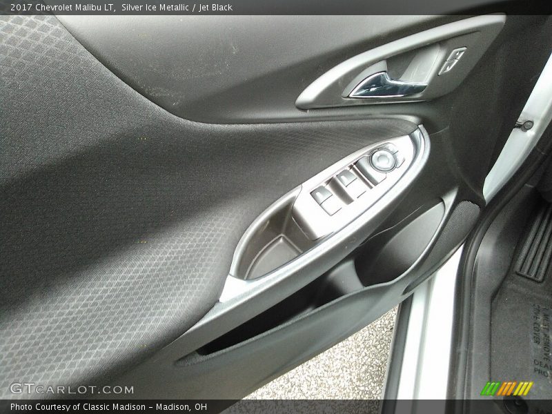 Silver Ice Metallic / Jet Black 2017 Chevrolet Malibu LT