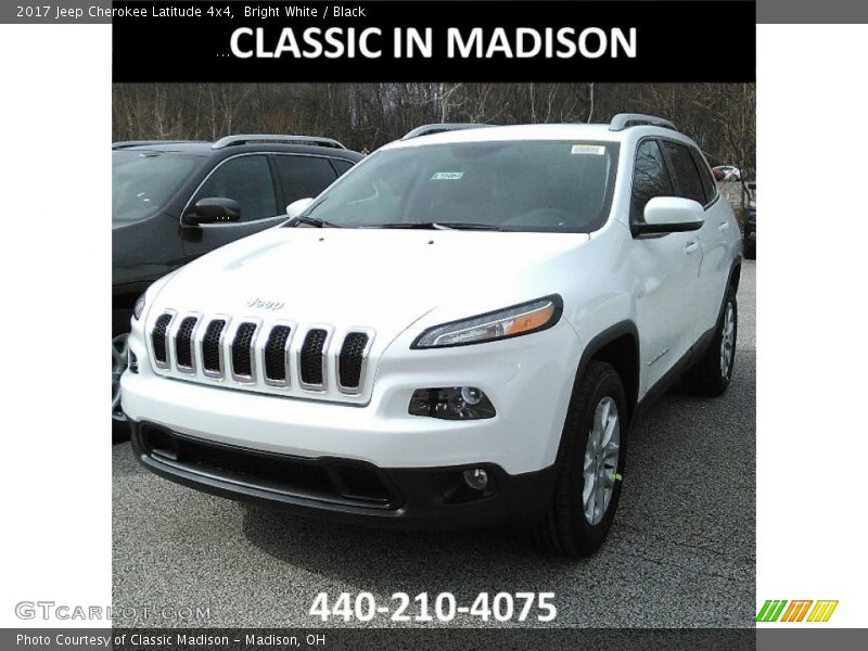 Bright White / Black 2017 Jeep Cherokee Latitude 4x4