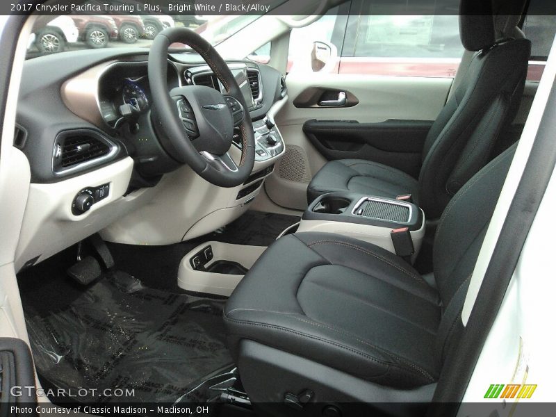 Bright White / Black/Alloy 2017 Chrysler Pacifica Touring L Plus