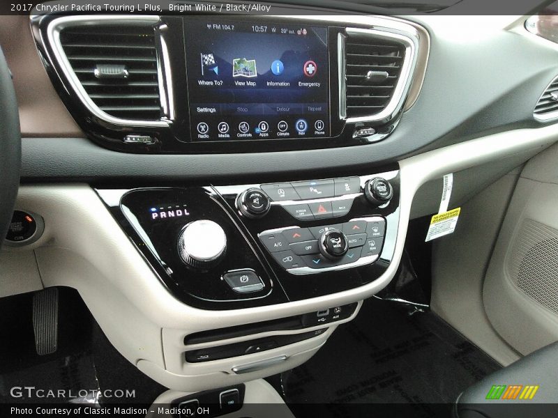Bright White / Black/Alloy 2017 Chrysler Pacifica Touring L Plus
