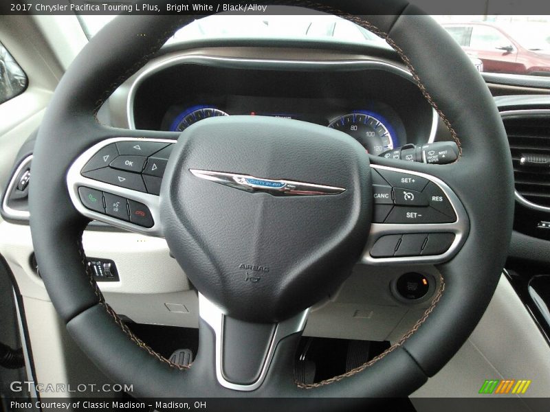 Bright White / Black/Alloy 2017 Chrysler Pacifica Touring L Plus
