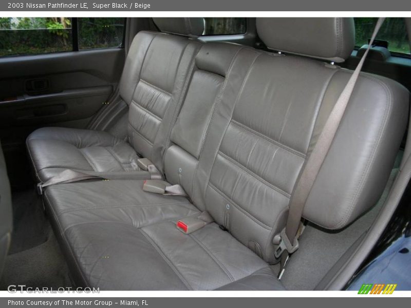 Super Black / Beige 2003 Nissan Pathfinder LE