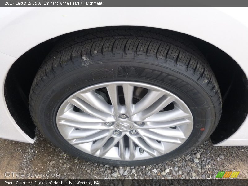 Eminent White Pearl / Parchment 2017 Lexus ES 350