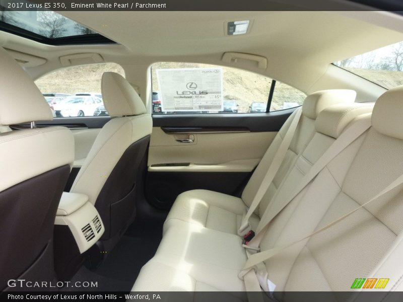 Eminent White Pearl / Parchment 2017 Lexus ES 350