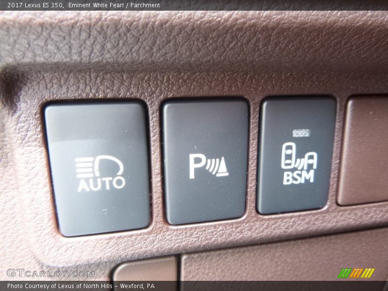Eminent White Pearl / Parchment 2017 Lexus ES 350