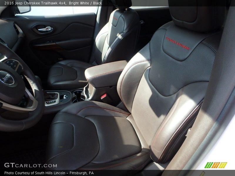 Bright White / Black 2016 Jeep Cherokee Trailhawk 4x4