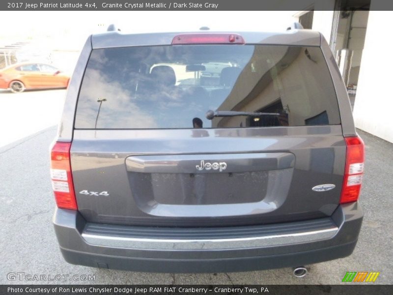 Granite Crystal Metallic / Dark Slate Gray 2017 Jeep Patriot Latitude 4x4