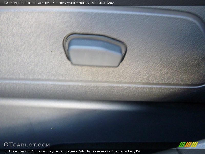 Granite Crystal Metallic / Dark Slate Gray 2017 Jeep Patriot Latitude 4x4