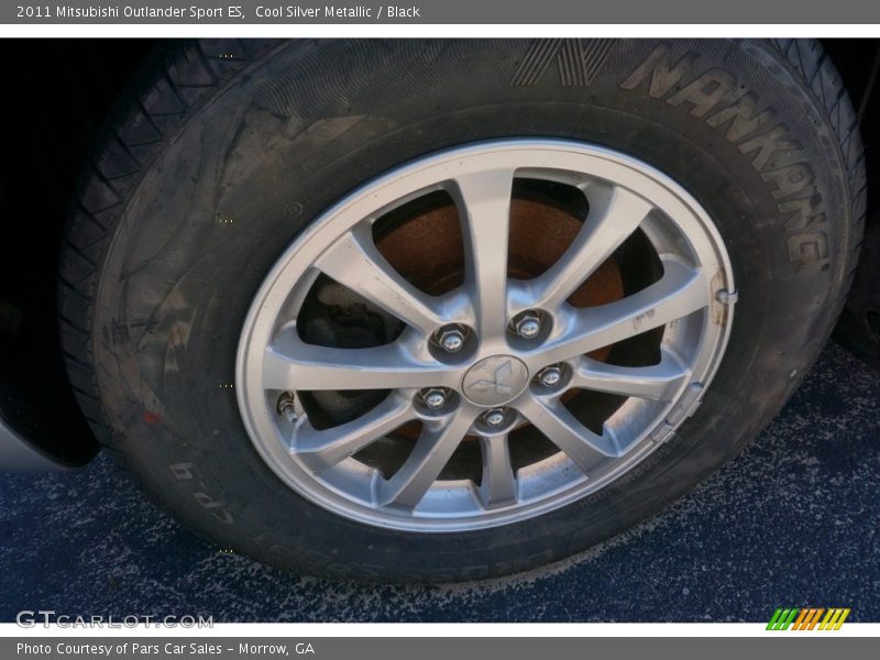 Cool Silver Metallic / Black 2011 Mitsubishi Outlander Sport ES