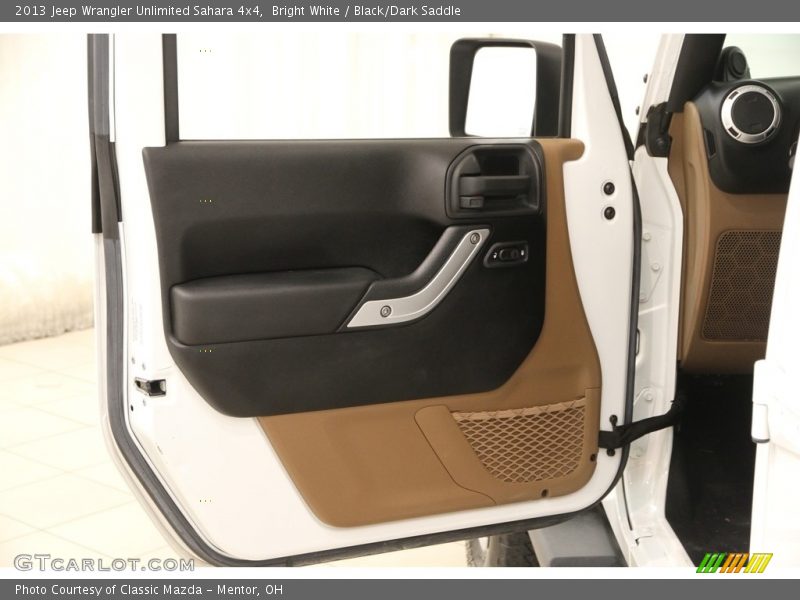 Bright White / Black/Dark Saddle 2013 Jeep Wrangler Unlimited Sahara 4x4