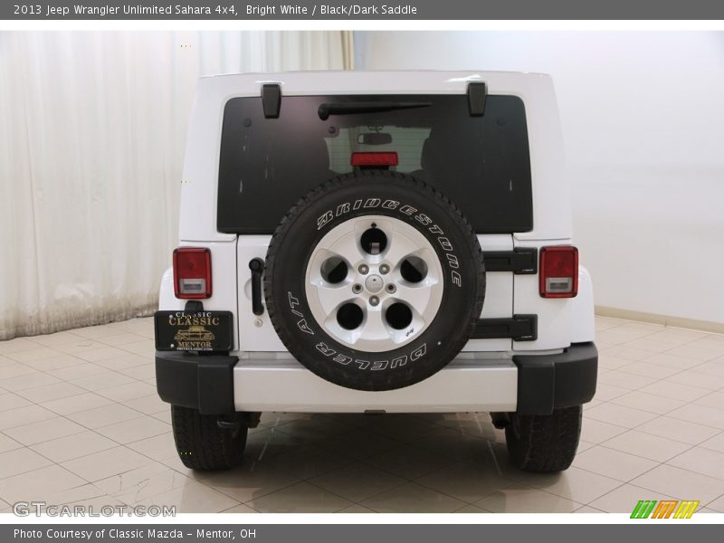 Bright White / Black/Dark Saddle 2013 Jeep Wrangler Unlimited Sahara 4x4