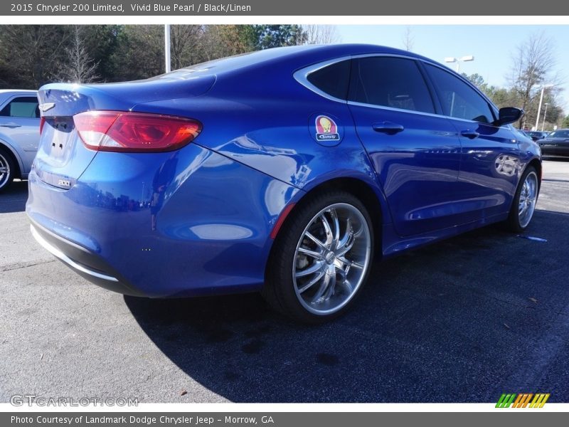 Vivid Blue Pearl / Black/Linen 2015 Chrysler 200 Limited