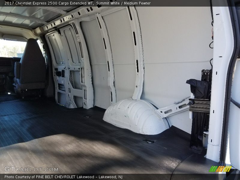 Summit White / Medium Pewter 2017 Chevrolet Express 2500 Cargo Extended WT