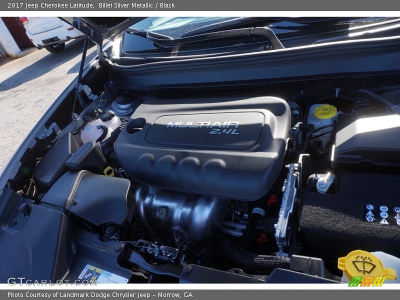 Billet Silver Metallic / Black 2017 Jeep Cherokee Latitude