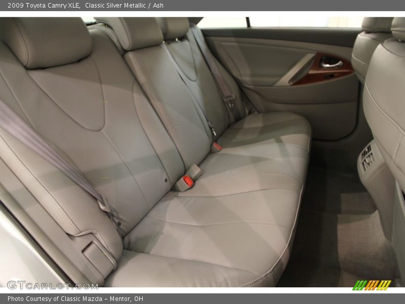 Classic Silver Metallic / Ash 2009 Toyota Camry XLE