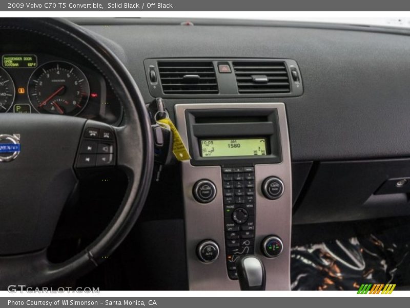 Solid Black / Off Black 2009 Volvo C70 T5 Convertible