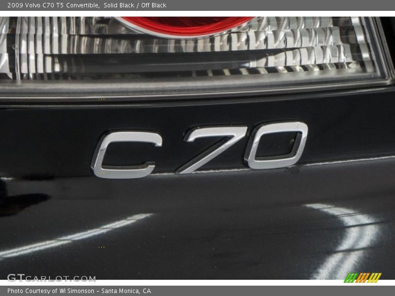 Solid Black / Off Black 2009 Volvo C70 T5 Convertible