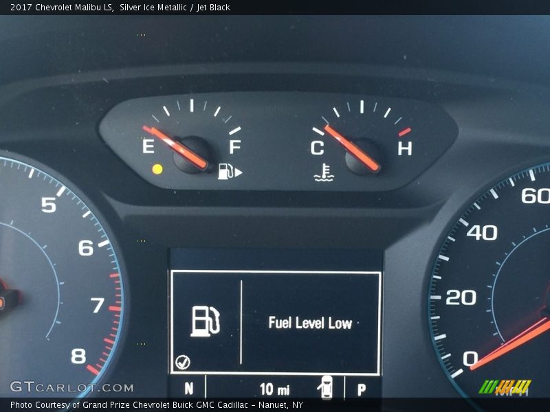 Silver Ice Metallic / Jet Black 2017 Chevrolet Malibu LS