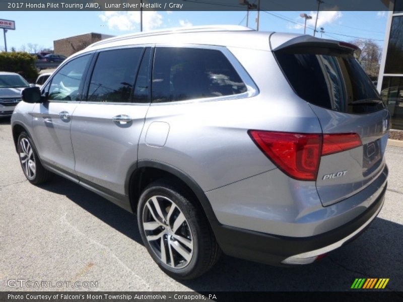 Lunar Silver Metallic / Gray 2017 Honda Pilot Touring AWD