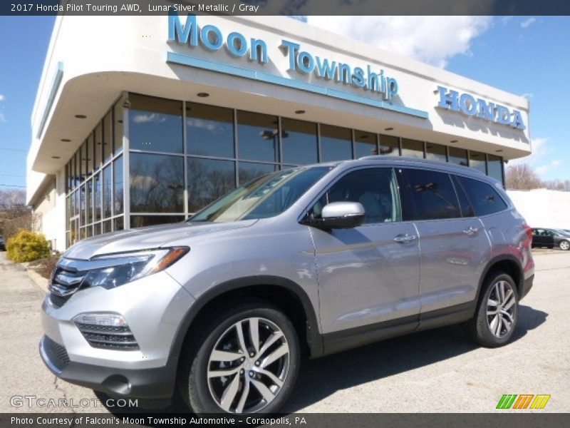 Lunar Silver Metallic / Gray 2017 Honda Pilot Touring AWD