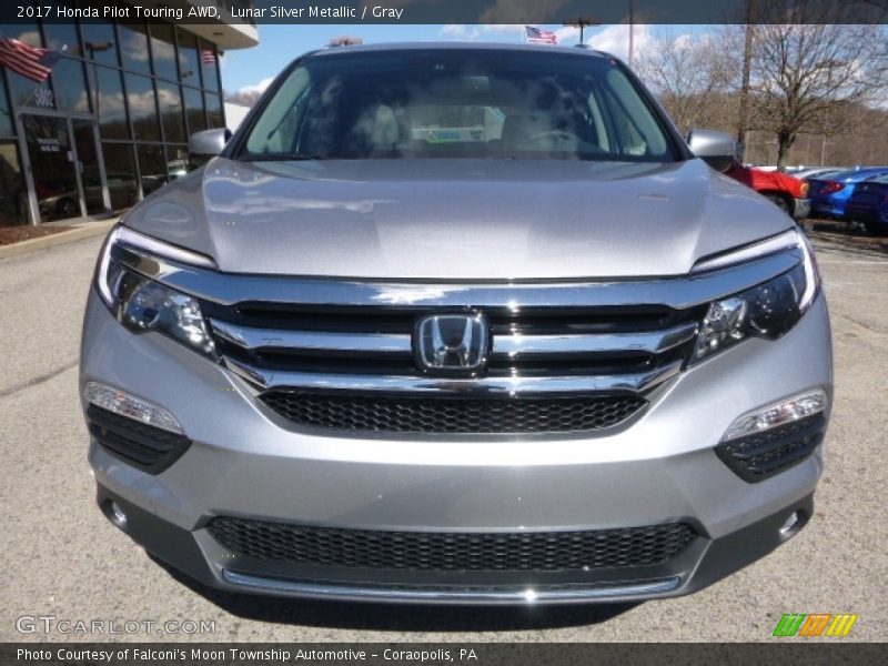 Lunar Silver Metallic / Gray 2017 Honda Pilot Touring AWD