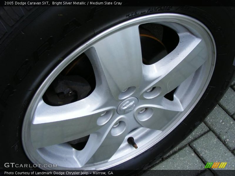 Bright Silver Metallic / Medium Slate Gray 2005 Dodge Caravan SXT