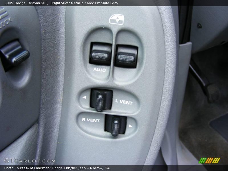 Bright Silver Metallic / Medium Slate Gray 2005 Dodge Caravan SXT