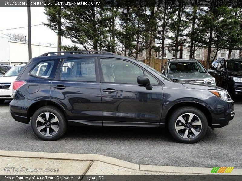 Dark Gray Metallic / Gray 2017 Subaru Forester 2.5i