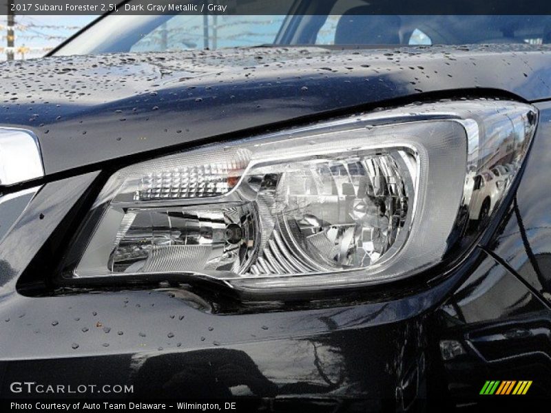 Dark Gray Metallic / Gray 2017 Subaru Forester 2.5i