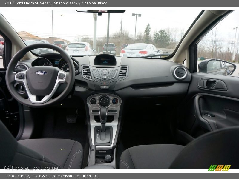 Shadow Black / Charcoal Black 2017 Ford Fiesta SE Sedan