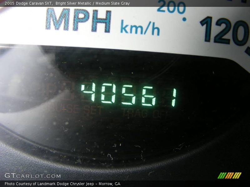 Bright Silver Metallic / Medium Slate Gray 2005 Dodge Caravan SXT