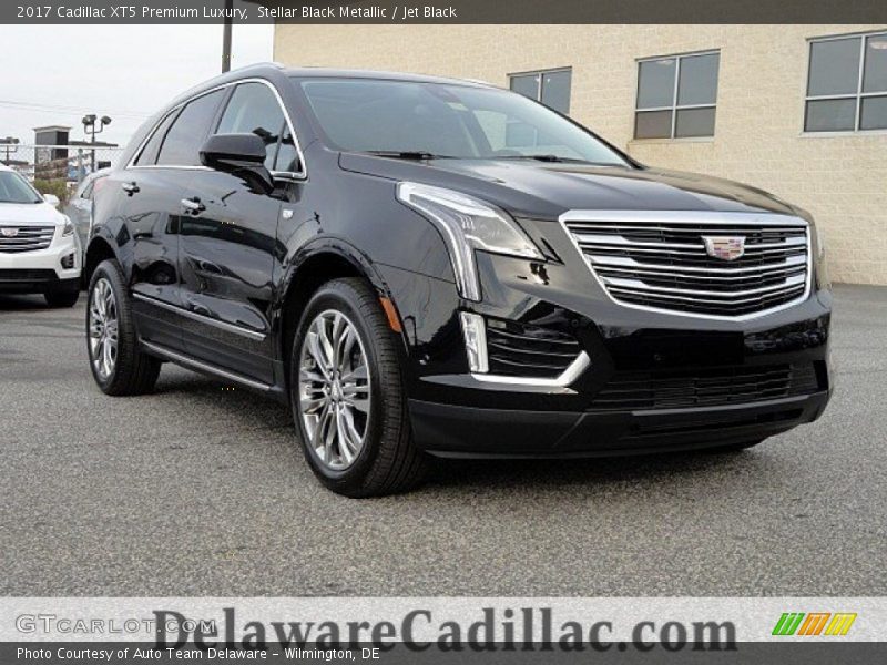 Stellar Black Metallic / Jet Black 2017 Cadillac XT5 Premium Luxury