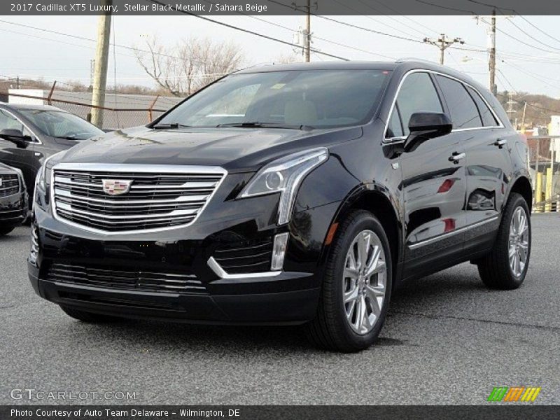 Stellar Black Metallic / Sahara Beige 2017 Cadillac XT5 Luxury