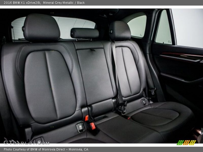 Mineral Grey Metallic / Black 2016 BMW X1 xDrive28i